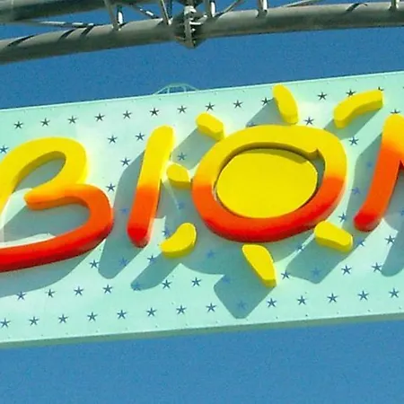 Camp With Swimming Pool - Beahost * Bibione