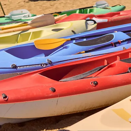 Camp With Swimming Pool 아파트 비비오네