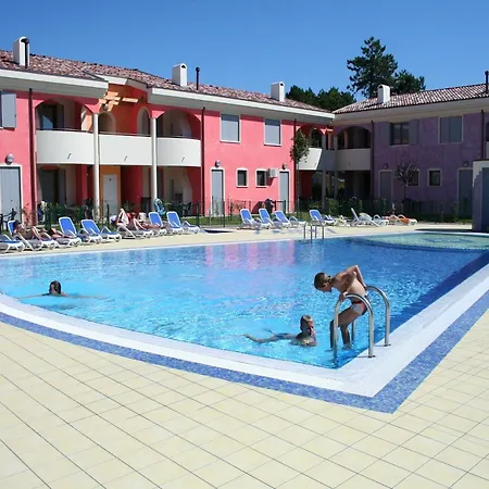 Apartment Two-level For Eight Guests With Terraces Bibione