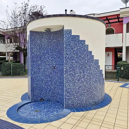 Two-level For Eight Guests With Terraces * Bibione