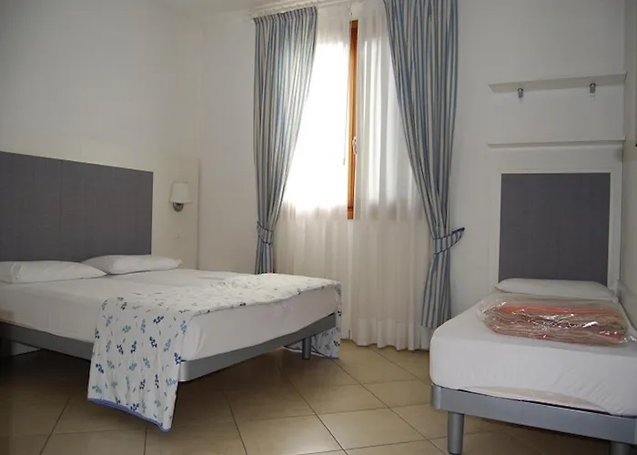 Two-level For Eight Guests With Terraces * Bibione