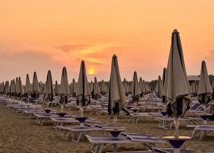 Two-level For Eight Guests With Terraces Bibione